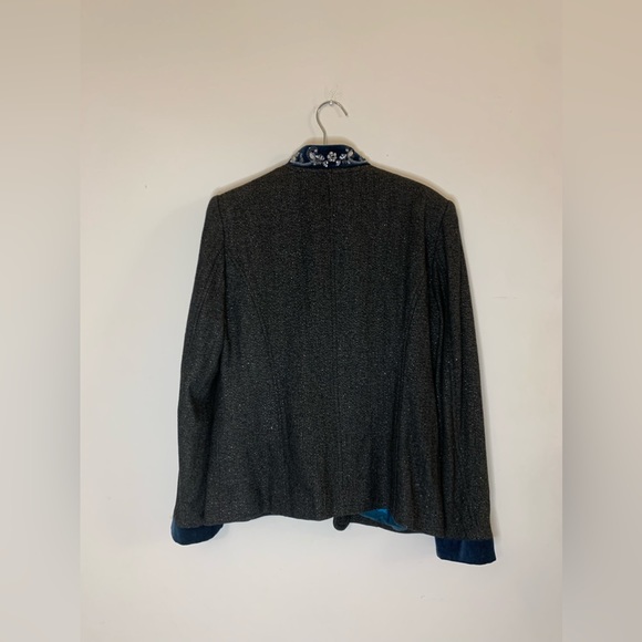 Spanner women’s blazer/jacket in size US small, blue with beaded collar - Picture 4 of 7